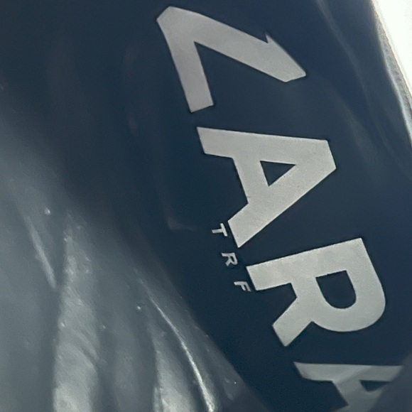 Zara Black Patent Leather Pointed Toe Ankle Booties 4" Heel *LIKE NEW* - Picture 6 of 6